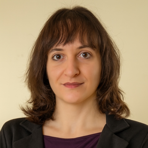 Елена Каменова
